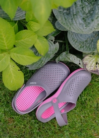Сабо-кроксы из эва женские с ремешком Grey & Pink Sun от AJS-Blackfox в интернет-магазине Consta Garden