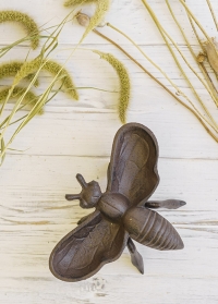 Садовый декор - чугунная пчела настольная поилка для птиц для дачи и сада BEE014 Esschert Design фото