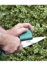 Точилка для садовых топиарных ножниц для формирующей обрезки растений от Burgon & Ball фото