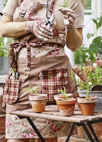 Фартук садовый с карманами для инструментов GardenGirl Classic Collection заказать в интернет-магазине Consta Garden