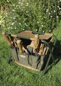 Складной садовый стульчик с сумкой для инструментов Green GT01 Esschert Design фото