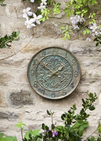 Уличные часы для загородного участка Verdant от Smart Garden заказать на сайте Consta Garden