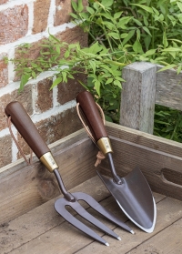 Английский садовый инструмент - вилка для прополки National Trust от Burgon & Ball фото