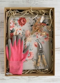 Подарок женщине для сада и дачи - фартук садовый для инструментов Roses заказать в интернет-магазине Consta Garden фото