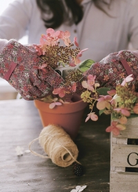 Набор флористических перчаток из хлопка с пупырышками Vintage Floral Briers фото.jpg