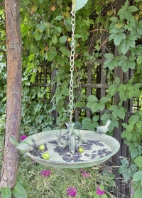 Подвесная кормушка для птиц для дачи и сада AM83 от Esschert Design заказать на сайте Consta Garden