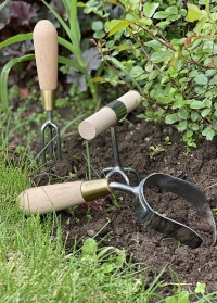 Рыхлитель почвы ручной Sophie Conran от Burgon & Ball купить на сайте интернет-магазина Consta Garden
