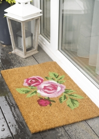 Придверный кокосовый коврик защищает вход в дом с принтом Розы от Smart Garden (Великобритания) фото