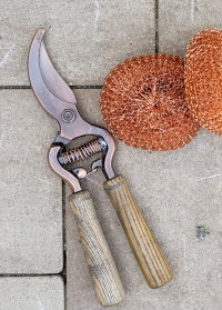 Садовый медный секатор с деревянными рукоятками Copper GT124 Esschert Design заказать в интернет-магазине Consta Garden